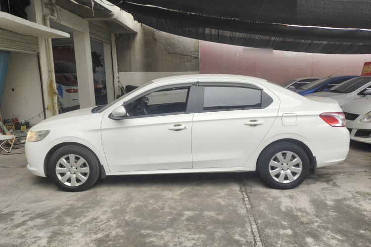 标致301 2016款 1.6L 手动舒适版车身外观4