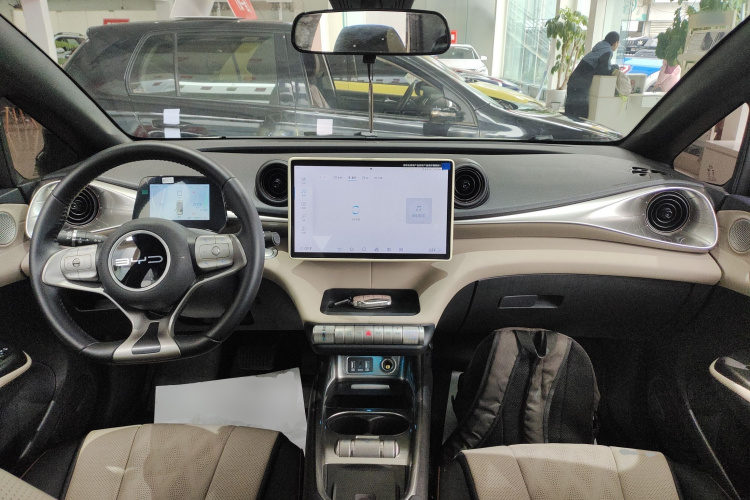 比亚迪 海豚 2023款 420km 时尚版中控内饰7002