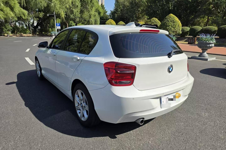 宝马1系(进口) 2013款 改款 116i 领先型车身外观6005