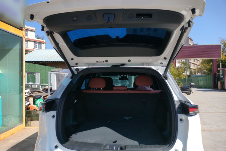 长安CS75 PLUS 2025款 第四代 1.5T 新蓝鲸 智慧尊享型机舱底盘23