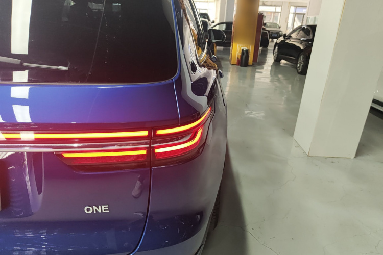 理想汽车 理想ONE 2020款 增程6座版车身外观6006