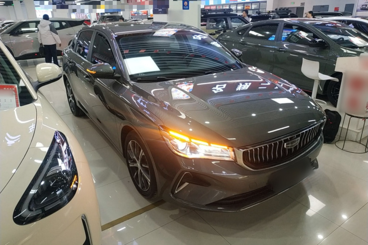 吉利汽车 帝豪 2022款 第4代 1.5L CVT尊贵型车身外观3