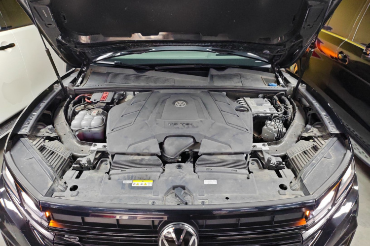 大众 途锐 2022款 3.0TSI 锐享版 曜黑运动套装局部细节24