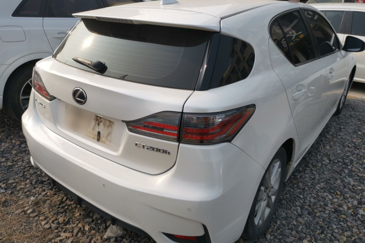 雷克萨斯CT 2014款 CT200h 舒适版 单色车身外观7