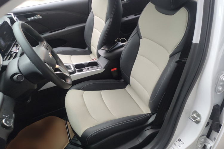 雪佛兰 科鲁泽 2024款 1.5L 双离合乐享版中控内饰19