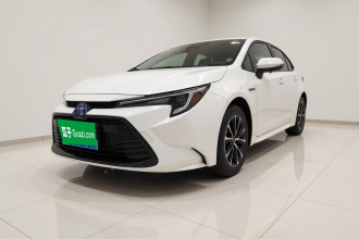 丰田 雷凌 2023款 智能电混双擎 1.8L 豪华版