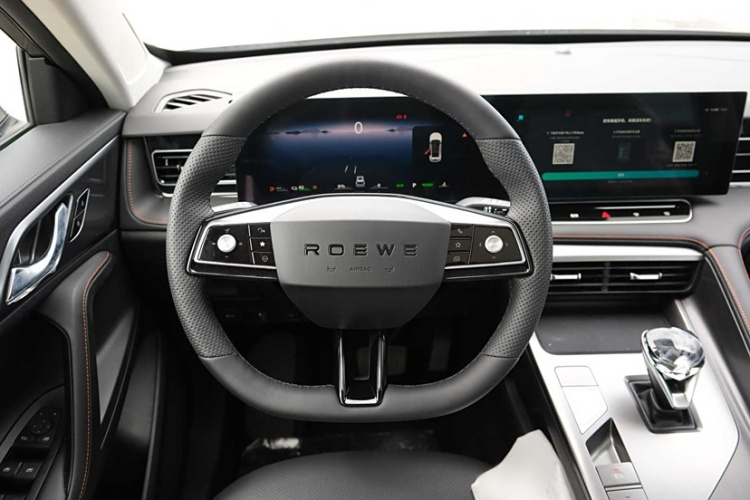 荣威RX5新能源 2023款 eRX5 超混优越版中控内饰7002