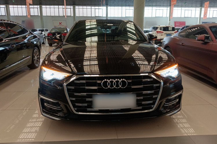奥迪A6L 2019款 40 TFSI 豪华动感型车身外观6001
