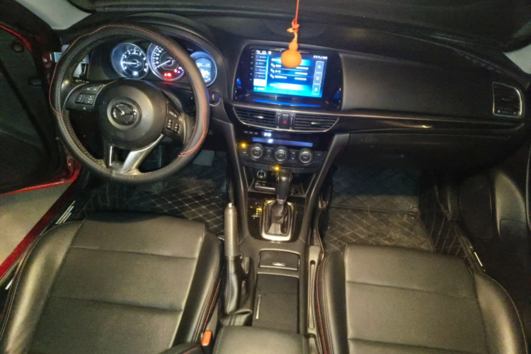 马自达 阿特兹 2015款 2.0L 蓝天时尚版中控内饰12