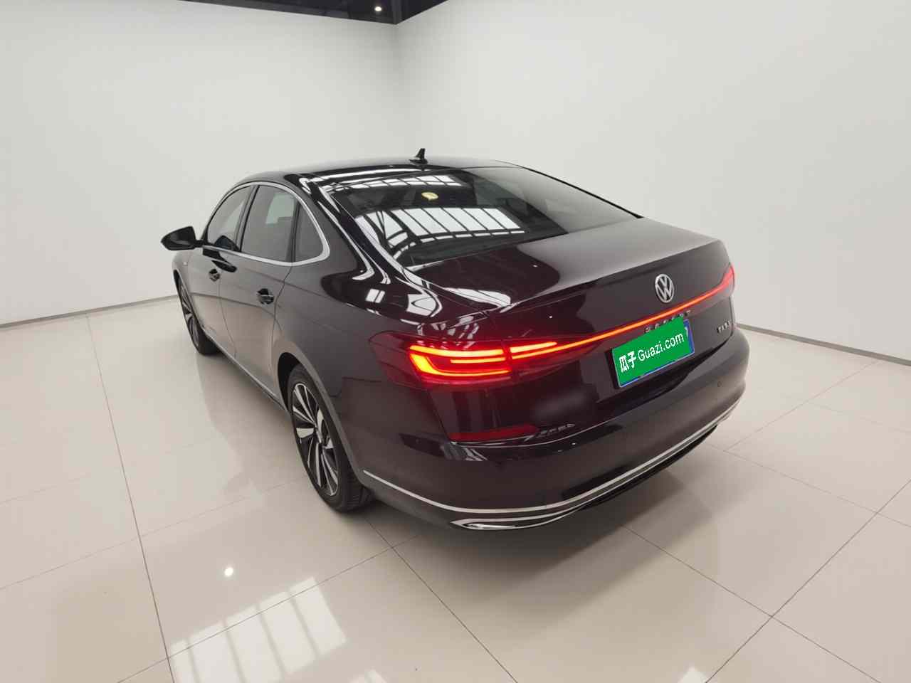 大众 帕萨特 2025款 出众款 380TSI 龙耀版(3)