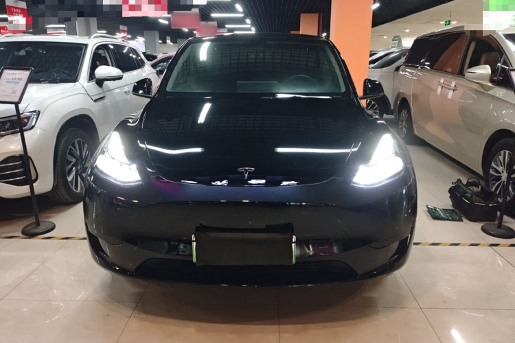 特斯拉 Model Y 2022款 改款 后轮驱动版车身外观6001