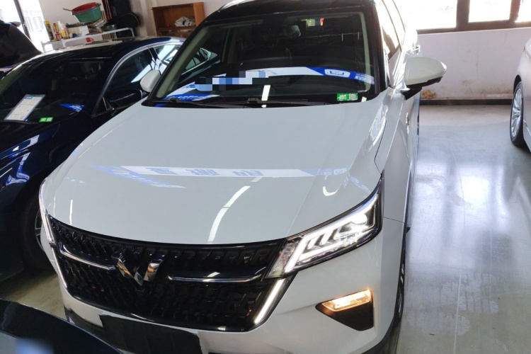 五菱汽车 五菱星辰 2022款 2.0L DHT电速款车身外观2