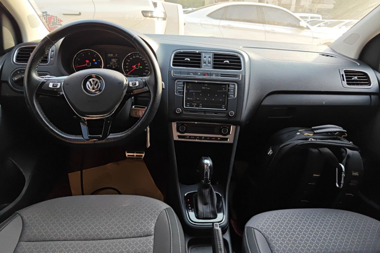 大众 2014款 1.6L Cross Polo 自动中控内饰7002