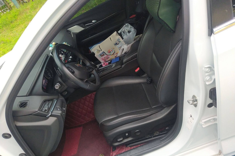 凯迪拉克CT4 2021款 28T 豪华型局部细节19