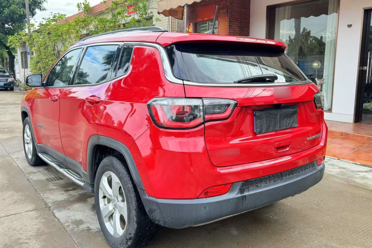 Jeep 指南者 2020款 220T 自动精英版车身外观6003