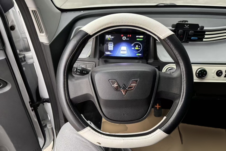 五菱汽车 宏光MINIEV 2022款 自在款 磷酸铁锂中控内饰13