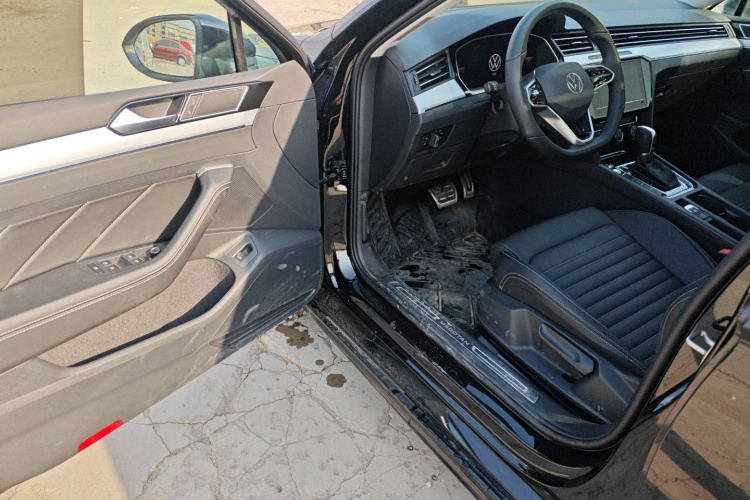 大众 迈腾 2025款 众享款 280TSI DSG舒适型中控内饰7003