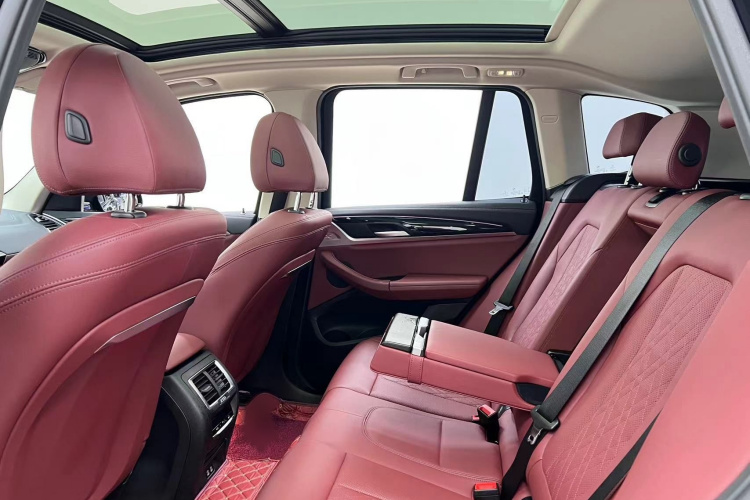 宝马X3 2022款 改款 xDrive25i M运动套装中控内饰7006