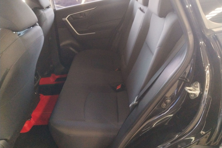 丰田 威兰达 2022款 改款 2.0L CVT两驱领先版中控内饰7004