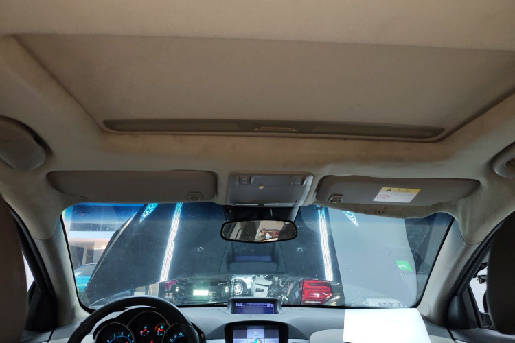 雪佛兰 科鲁兹 2014款 1.6L SL百万纪念版 MT局部细节22