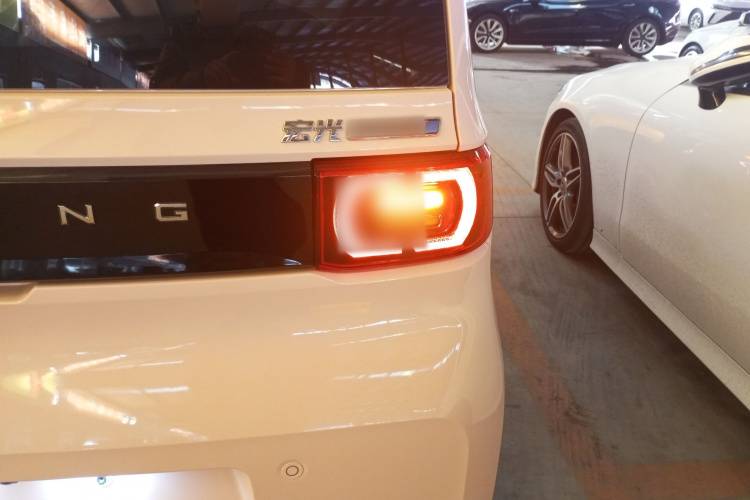 五菱汽车 宏光MINIEV 2022款 马卡龙时尚款 磷酸铁锂车身外观6006