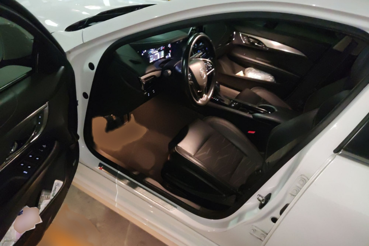 凯迪拉克ATS-L 2014款 25T 舒适型中控内饰7003