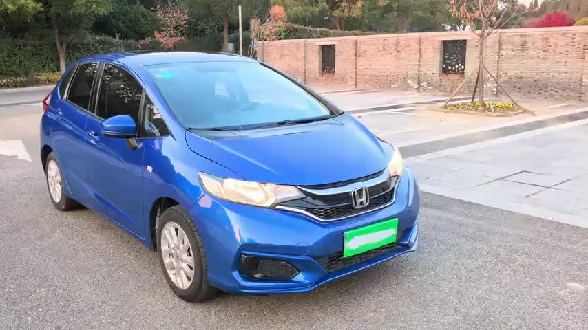 本田 飞度 2018款 1.5L CVT舒适天窗版实拍1