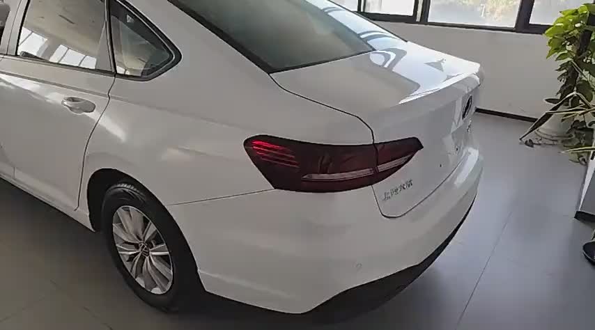 大众 朗逸 2023款 1.5L 自动得逸版实拍1