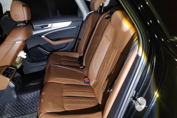 奥迪A6L 2020款 40 TFSI 豪华致雅型中控内饰21