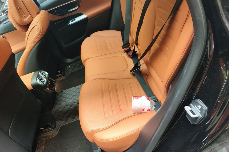 奔驰GLC新能源 2025款 350 e L 4MATIC 典藏版中控内饰21