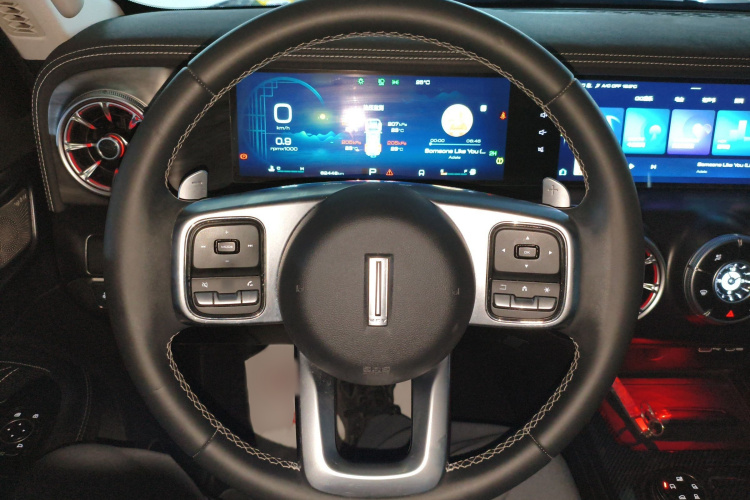 坦克300 2021款 越野版 2.0T 挑战者局部细节13