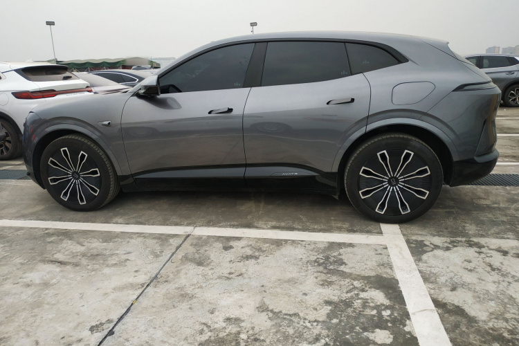 阿维塔07 2024款 Max增程版车身外观6003