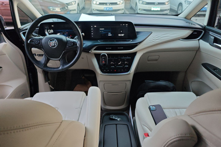 别克GL8 2020款 Avenir艾维亚 七座亲礼版中控内饰12