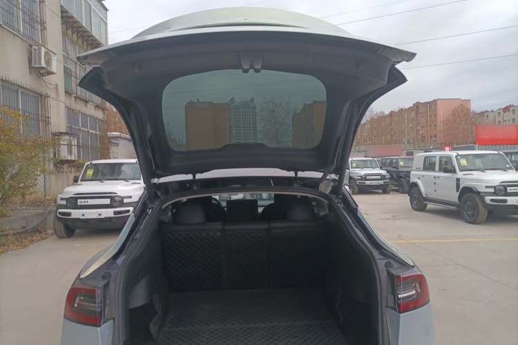 特斯拉 Model Y 2022款 改款 后轮驱动版机舱底盘23