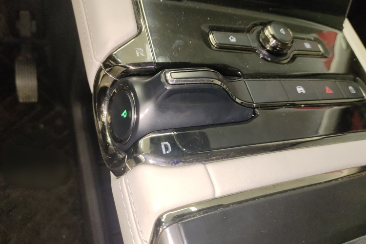 蔚来ES8 2020款 450KM 签名版 六座版局部细节18