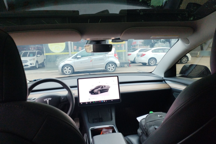 特斯拉 Model 3 2021款 改款二 Performance高性能全轮驱动版局部细节22