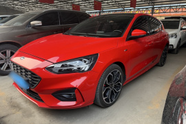福特 福克斯 2020款 两厢 EcoBoost 180 自动ST Line