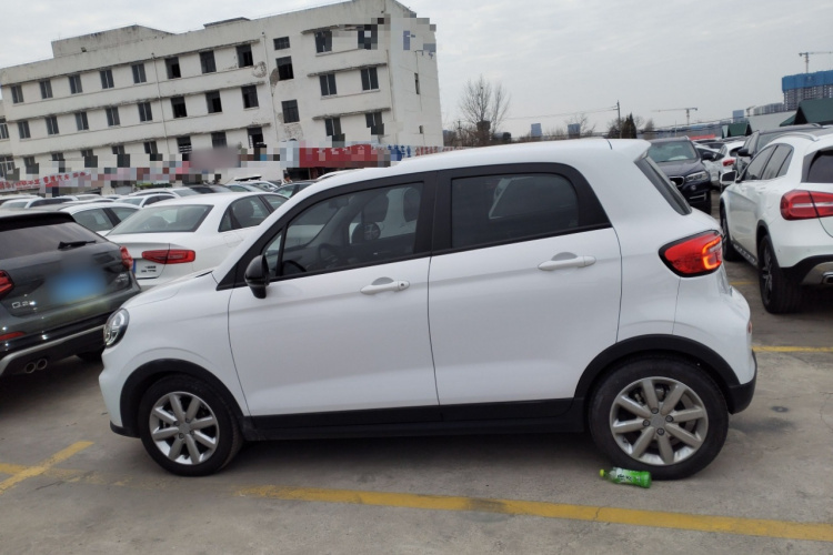 零跑汽车 零跑T03 2022款 炫晶版车身外观4