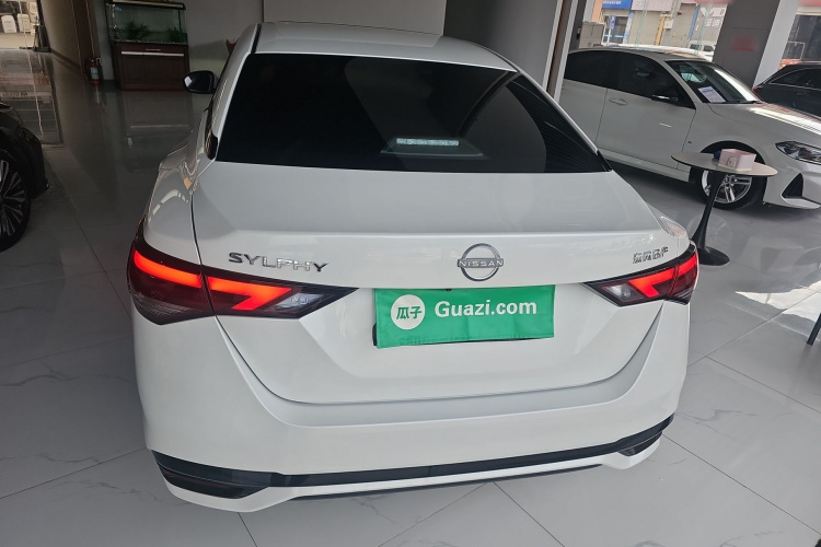 日产 轩逸 2023款 1.6L CVT悦享版车身外观6