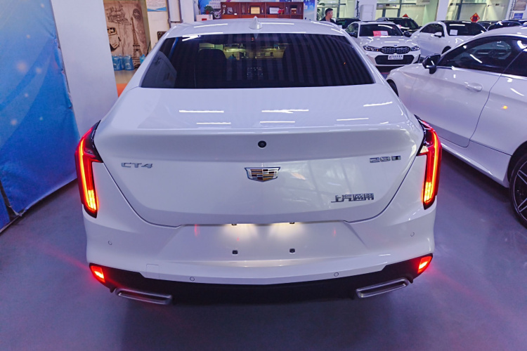凯迪拉克CT4 2023款 28T 豪华型车身外观6