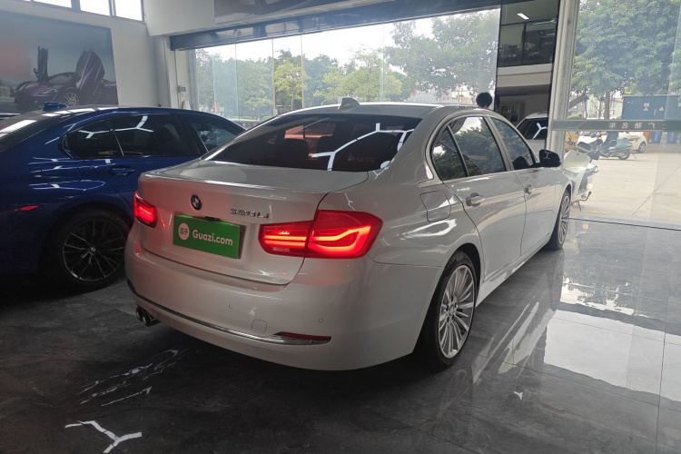 宝马3系 2018款 320Li 时尚型车身外观7