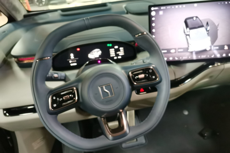 极氪MIX 2025款 长续航智驾版局部细节13