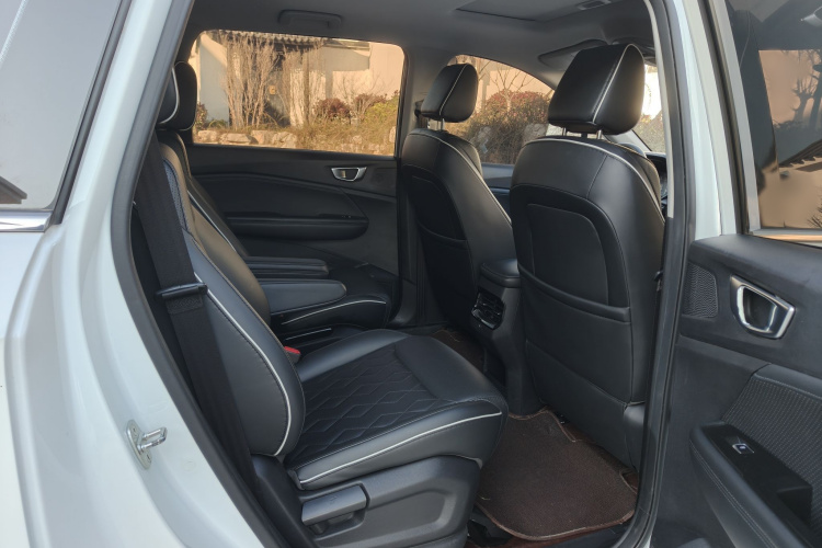 五菱汽车 五菱佳辰 2022款 1.5T CVT尊享旗舰型中控内饰7003