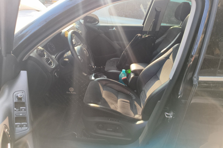 大众 途观 2010款 2.0TSI 自动四驱旗舰版局部细节19