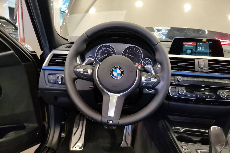 宝马3系 2018款 320i M运动套装局部细节13