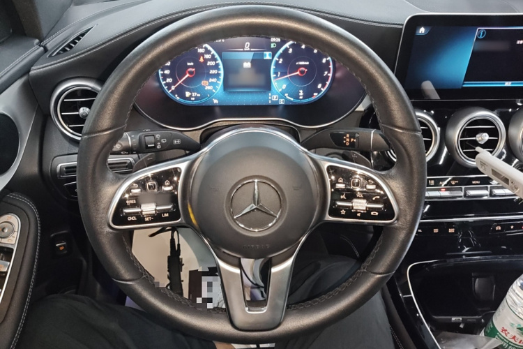 奔驰GLC 2020款 改款 GLC 260 L 4MATIC 动感型中控内饰13