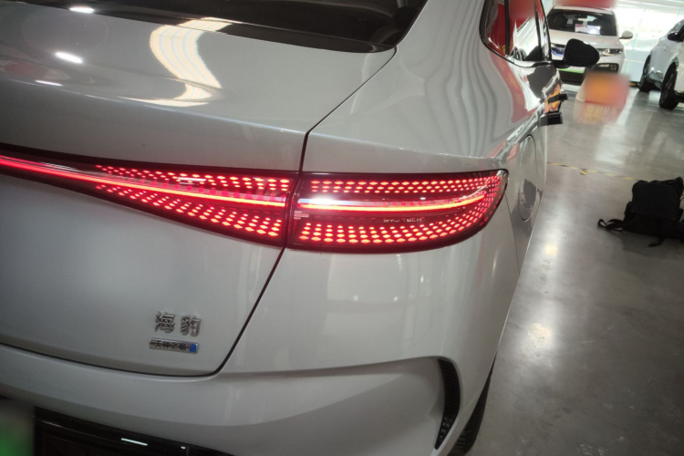 比亚迪 海豹 2025款 650智驾版车身外观6006