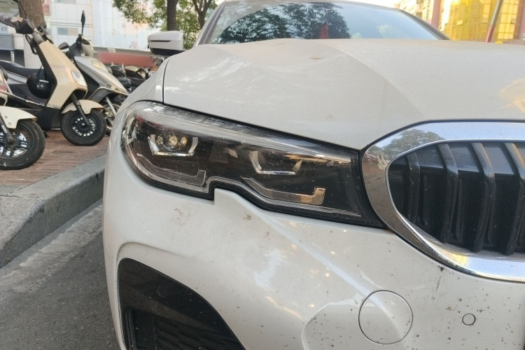 宝马3系 2021款 改款 320Li M运动套装车身外观8