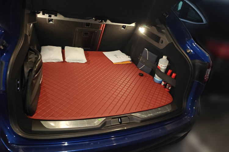 玛莎拉蒂 Levante 2019款 3.0T 标准版 国VI中控内饰23