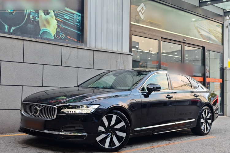 沃尔沃S90新能源 2024款 插电式混动 四驱长续航智雅豪华版车身外观1